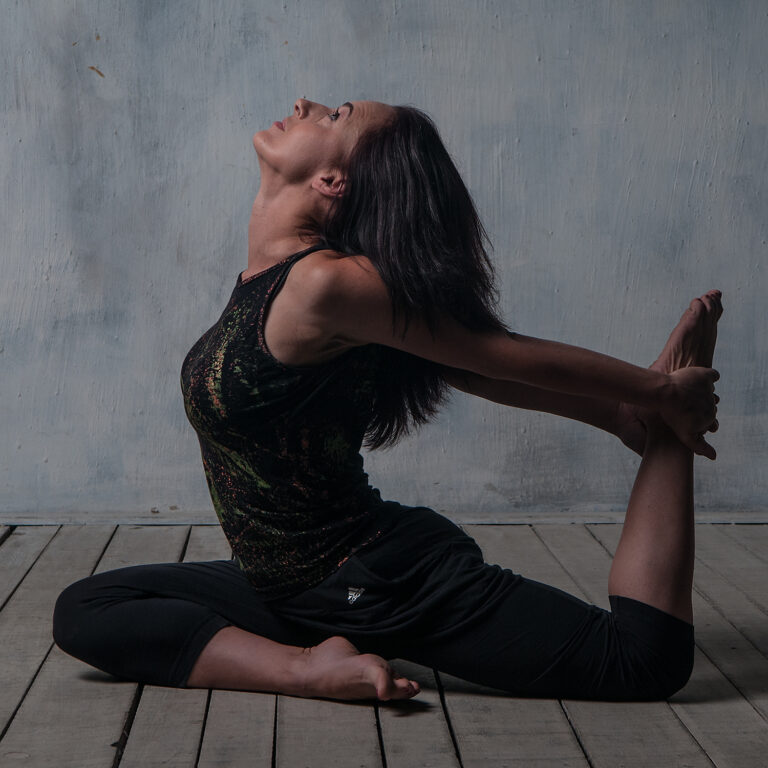 creativehall nina dina 0088w 768x768