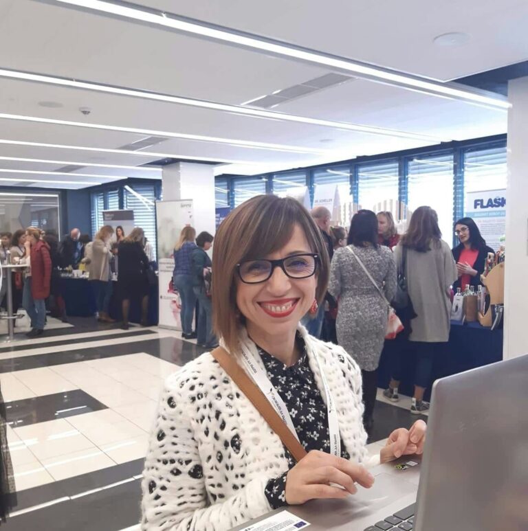 albena paralingova 768x773